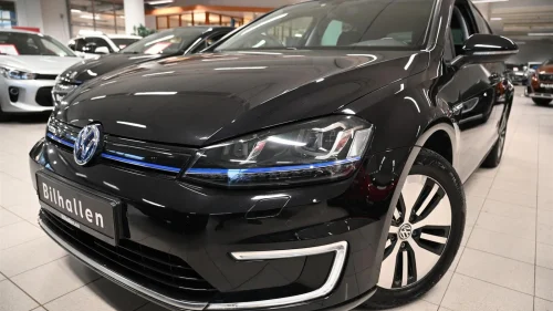 VOLKSWAGEN GOLF Elektrisk LAV KM m/Skinn/Kamera/Keyless++