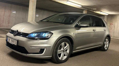 VOLKSWAGEN GOLF Exclusive