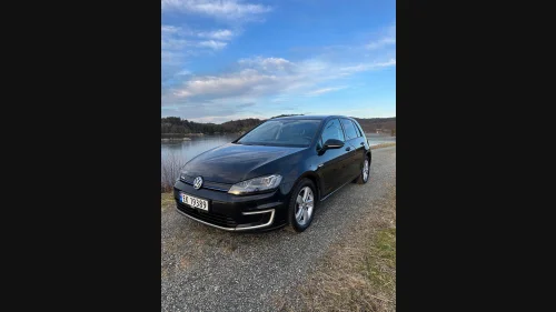 VOLKSWAGEN GOLF Exclusive/EU28/Automat
