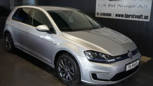 VOLKSWAGEN GOLF Exclusive lav. km! Riktig utstyrt bil!