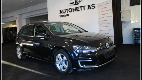 VOLKSWAGEN GOLF EU-OK til Januar 2028! Dårlig varmeapp+div.feil på bil!
