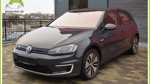 VOLKSWAGEN GOLF Vinterpakke Varmepumpe Keyless Hurtiglading