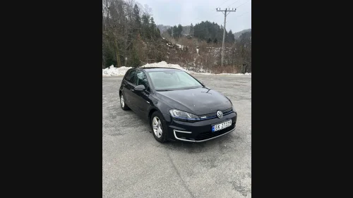 VOLKSWAGEN GOLF Exclusive