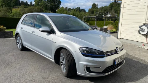 VOLKSWAGEN GOLF Exclusive