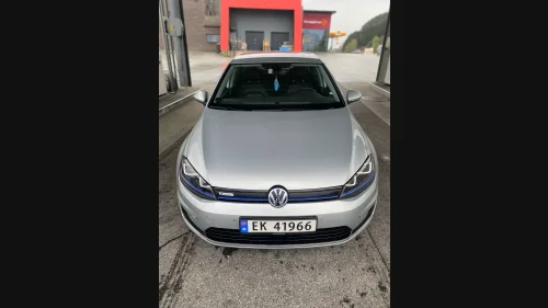 VOLKSWAGEN GOLF Exclusive