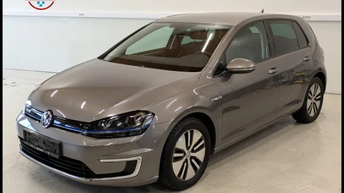 VOLKSWAGEN GOLF E-GOLF/1EIER/SKINN/R.KAM/ACC/KEYLESS/NY EU/NY SERVICE