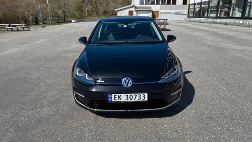 VOLKSWAGEN GOLF Exclusive
