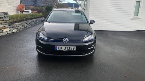 VOLKSWAGEN GOLF Exclusive