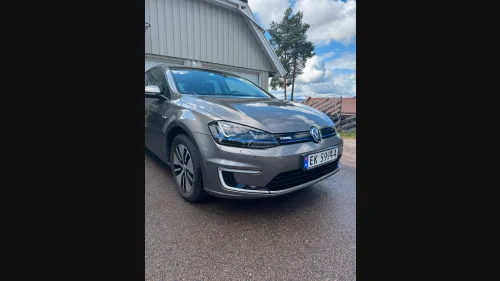 VOLKSWAGEN GOLF Exclusive