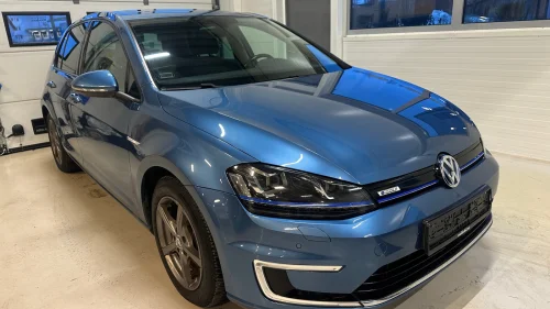 VOLKSWAGEN GOLF e-Golf ExclusivePakke Skinn Navi PDC Cruise DAB Eu-2028