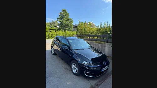 VOLKSWAGEN GOLF Exclusive
