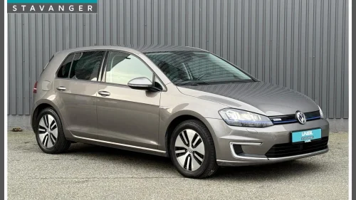 VOLKSWAGEN GOLF e-Golf Exclusive Skinn/Keyless/ACC/Varmepumpe/Vinterpk