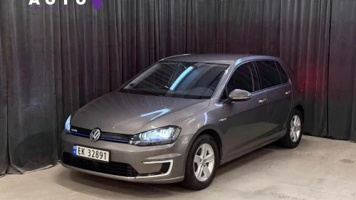 VOLKSWAGEN GOLF EXCLUSIVE LAVKM /SKINN/LED/ACC/RYGGEKAMERA/DAB