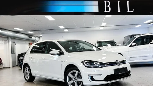 VOLKSWAGEN GOLF E-GOLF "300KM" SKINN KLIMA ACC NAVI DAB PDC KAMERA