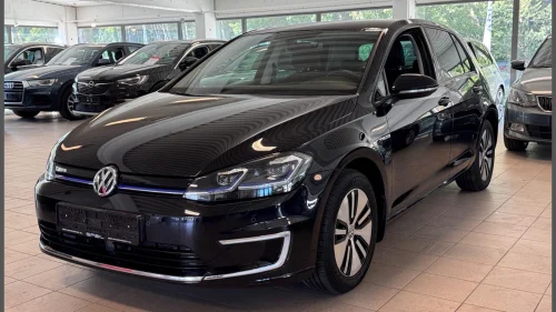 VOLKSWAGEN GOLF E-Golf 136Hk Skinn DAB+ Navi App-Connect EU04/27