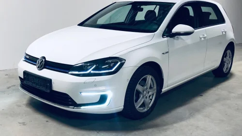 VOLKSWAGEN GOLF 136 HK - Adaptive C. - Active Infodisplay - Tar innbyt
