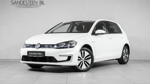 VOLKSWAGEN GOLF 300KM/RYGGEKAMERA/ACC/ACTIVEINFO