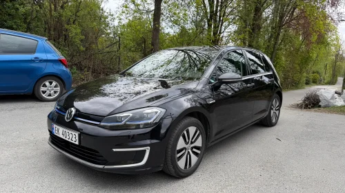 VOLKSWAGEN GOLF EXCLUSIVE / 136 HK / RYGGEKAMERA / ACC