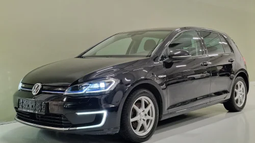 VOLKSWAGEN GOLF E-Golf Highline/ Navi/Kamera/Ad.cruise/Varmepumpe+++