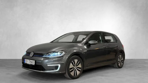 VOLKSWAGEN GOLF E-Golf 136HK 35,8Kwh|300km NEDC|VARMEPUMPE|DISCOVER PRO