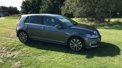 VOLKSWAGEN GOLF GOLF 100KW