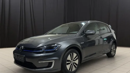 VOLKSWAGEN GOLF ACC/Virtuell cockpit/Navigasjon/R.kamera/Carplay++