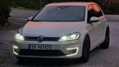 VOLKSWAGEN GOLF e-Golf