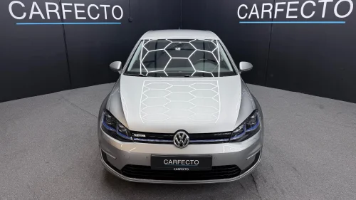 VOLKSWAGEN GOLF E-GOLF/300KM/1-EIERS/ACC/LED/DIGITAL/R.KAM/NAV/APP++