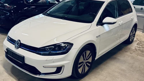 VOLKSWAGEN GOLF E-GOLF - 136 HK - Apple Carplay - Varmepumpe
