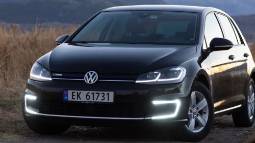 VOLKSWAGEN GOLF E-Golf