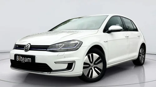 VOLKSWAGEN GOLF 300 km WLTP | ACC Stop & Go | Varmepumpe | Ryggekamera