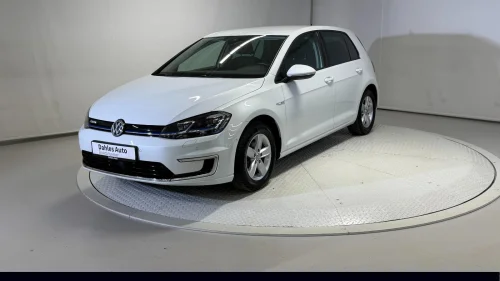 VOLKSWAGEN GOLF 136hk ACC/Navi/Kamera/Dig.display/V-pumpe/Dab