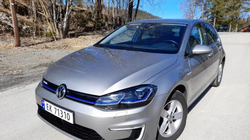 VOLKSWAGEN GOLF e-Golf (136 hk)