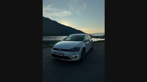VOLKSWAGEN GOLF 136HK*SKINN*ACTIVE INFO*NORSK BIL*