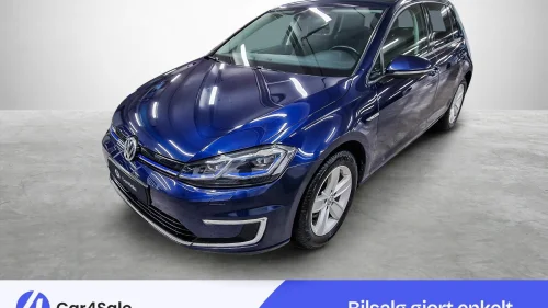VOLKSWAGEN GOLF 300km 1 Eier / ACC / Kamera / LED / Navi / Varmepumpe +