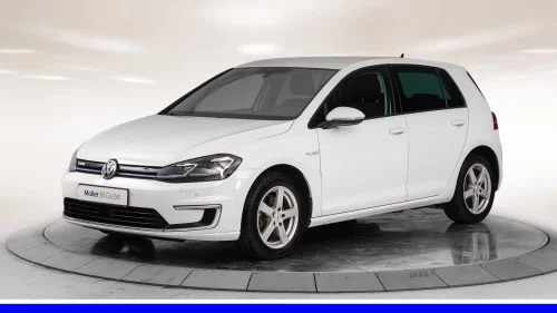 VOLKSWAGEN GOLF 136 hk - R.Kam, ActiveInfo, LED, Keyless, Navi