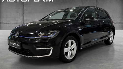 VOLKSWAGEN GOLF e-Golf| 136hk| 230km WLTP| Navi| R.Kamera| V.Pumpe|