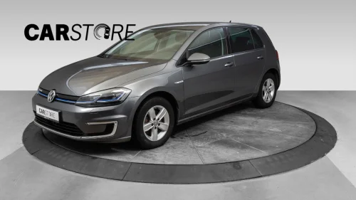 VOLKSWAGEN GOLF (basismodell)