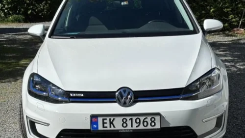 VOLKSWAGEN GOLF 100 E1F servicer fulgt navi keyless eu ok 08.2026 59200