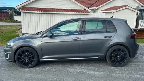 VOLKSWAGEN GOLF 100 KW / DIGITAL COCKPIT / DYNAUDIO