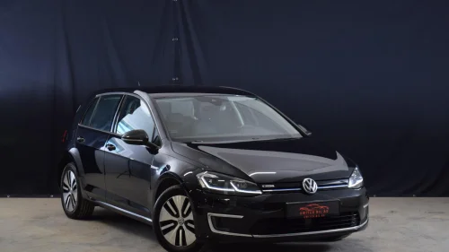 VOLKSWAGEN GOLF Comfort 136HK/ACC/Navi/BT/Klima/Ryggekamera/Lav Km++
