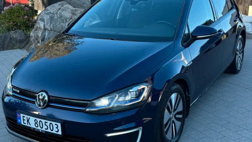 VOLKSWAGEN GOLF Elektrisk 300Km!