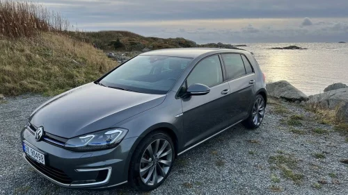 VOLKSWAGEN GOLF eGolf 100KW Fullutstyrt++