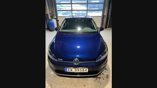 VOLKSWAGEN GOLF E golf blå metallic