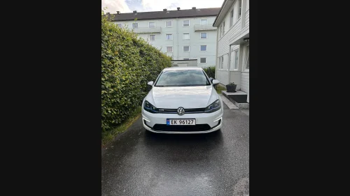 VOLKSWAGEN GOLF E-Golf