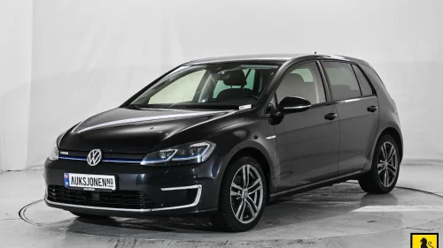 VOLKSWAGEN GOLF 136HK NORSK ADAPTIV CRUISE NAVI VARMEPUMPE LED