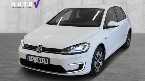 VOLKSWAGEN GOLF E 136HK ACC/Kam/Navi/Led/Dab+/Velholdt/1eier/ Norsk!