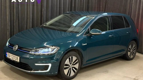 VOLKSWAGEN GOLF 136HK ACC/Varmepumpe/Mirrorlink/Navi/PDC/LED/NORSK