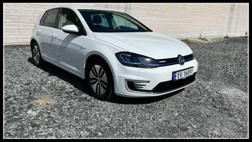 VOLKSWAGEN GOLF 1 Eier, Damekjørt