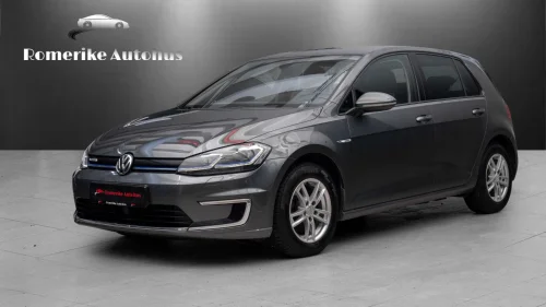 VOLKSWAGEN GOLF FACELIFT 136HK 300KM // Keyless, Ryggekamera, Navigas++